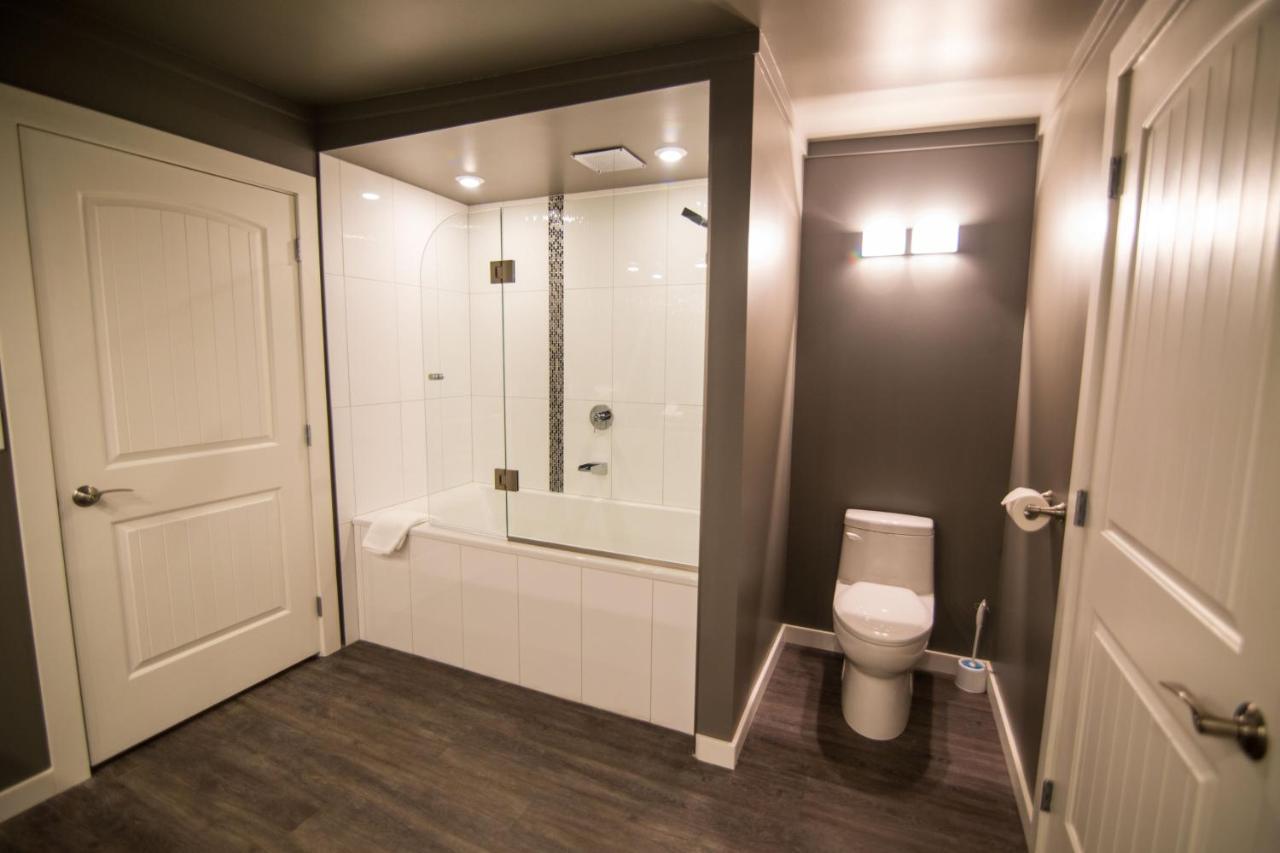Clipperton Suite By Revelstoke Vacations المظهر الخارجي الصورة