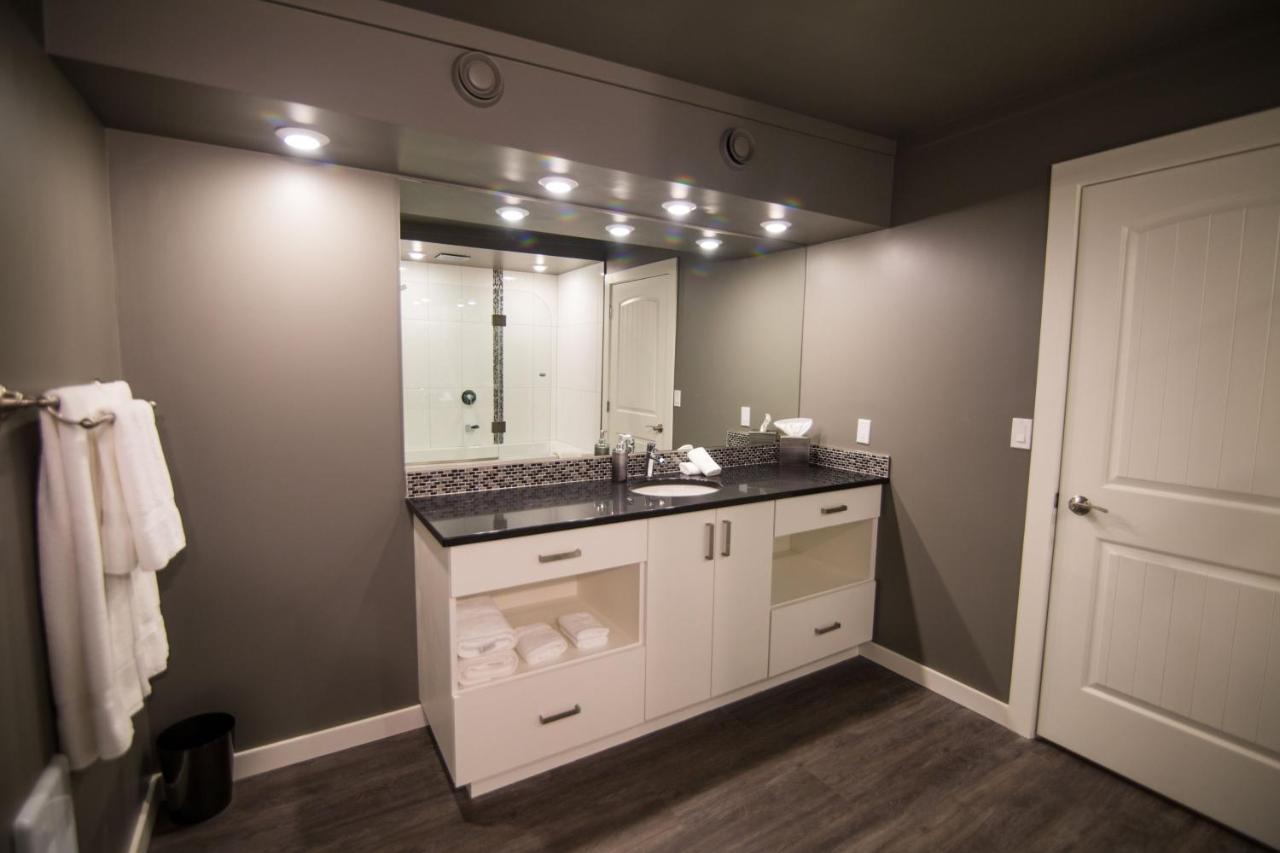 Clipperton Suite By Revelstoke Vacations المظهر الخارجي الصورة